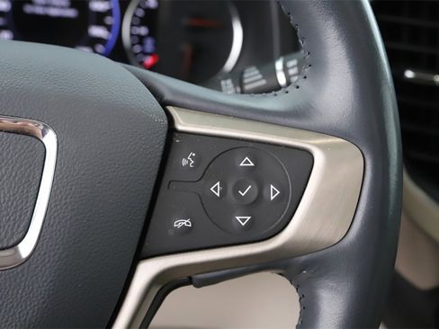 Used 2022 GMC Acadia Denali w/ Denali Ultimate Package image 25