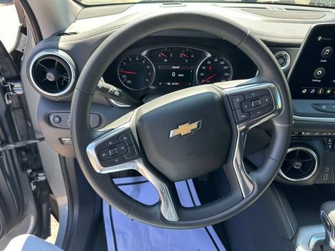 Used 2024 Chevrolet Blazer LT FWD image 18