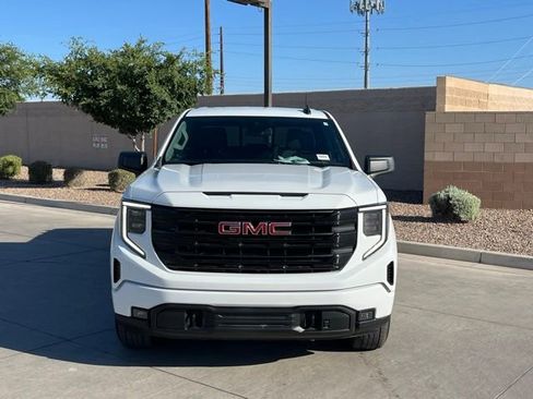 Used 2024 GMC Sierra 1500 Elevation w/ Preferred Package AWD/4WD image 5