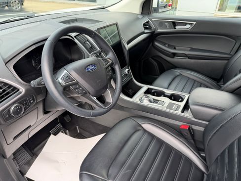 Certified 2024 Ford Edge SEL w/ Convenience Package AWD/4WD image 13