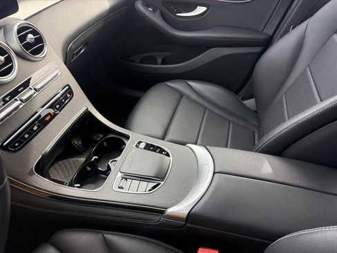 Used 2021 Mercedes-Benz GLC 300 4MATIC Coupe image 15