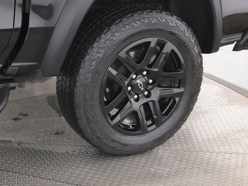 Used 2024 Chevrolet Colorado Trail Boss image 14