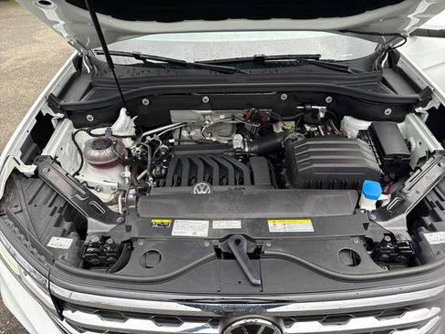 Used 2023 Volkswagen Atlas SE image 32