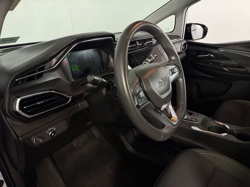 Used 2023 Chevrolet Bolt LT w/ Driver Confidence Package FWD image 19