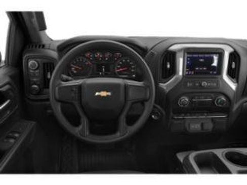 Used 2022 Chevrolet Silverado 1500 LT Trail Boss w/ LPO, Dark Essentials Package AWD/4WD image 2