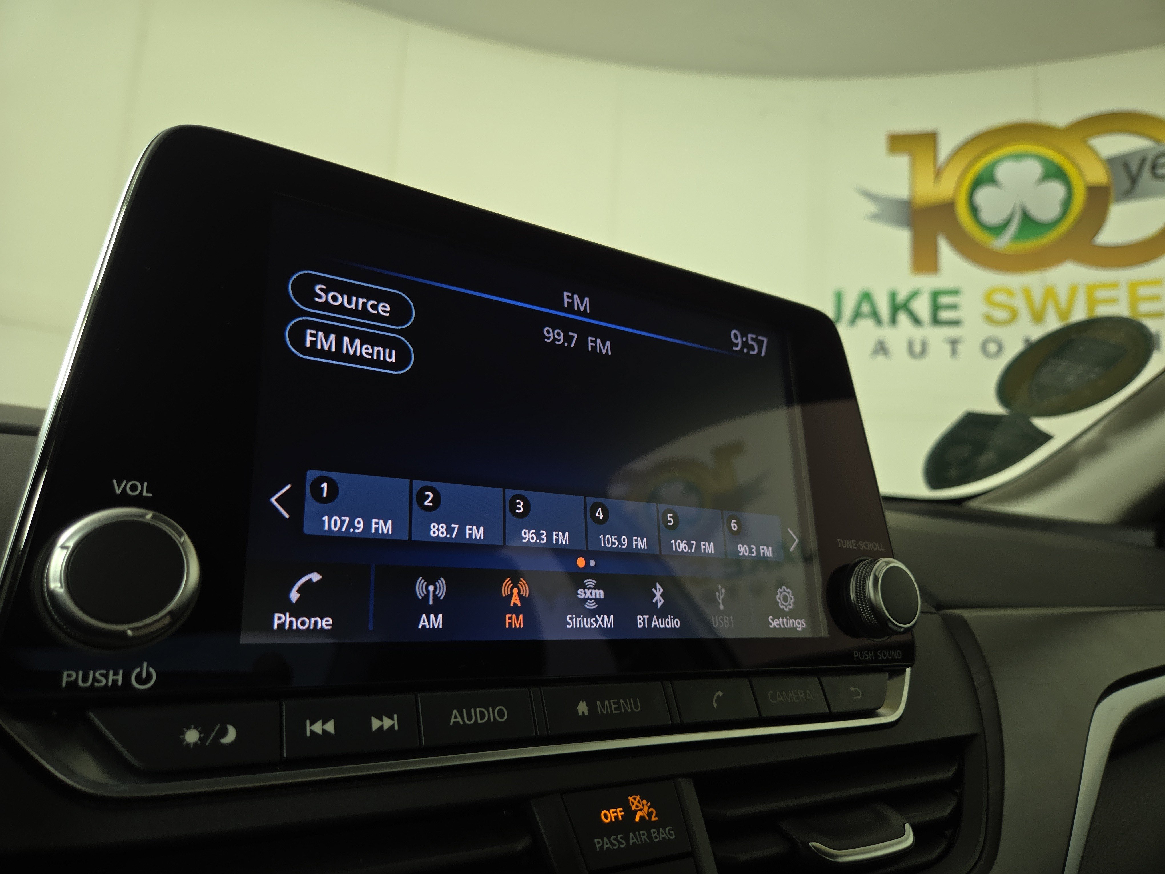 Used 2025 Nissan Altima 2.5 SV FWD image 19