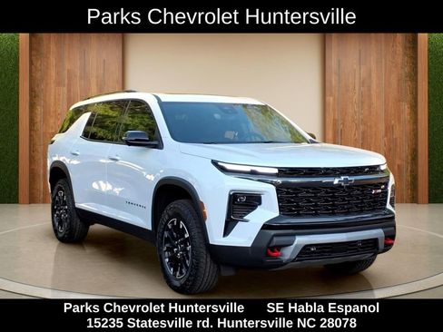 New 2026 Chevrolet Traverse Z71 w/ Enhanced Driving Package AWD/4WD image 1