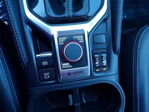 Used 2020 Subaru Forester Limited image 24