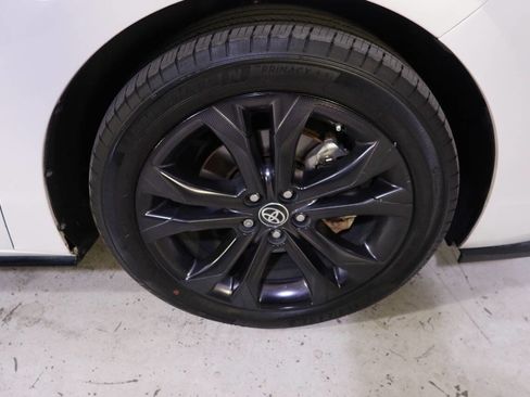 Used 2023 Toyota Sienna XSE image 40