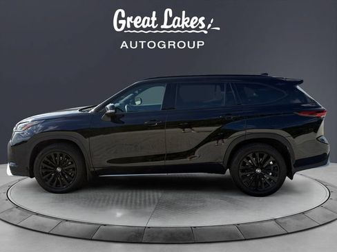 Used 2024 Toyota Highlander XSE AWD/4WD image 2