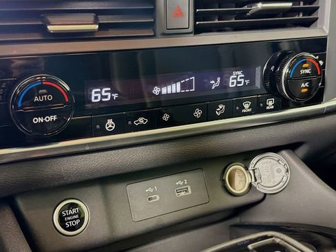 Certified 2023 Nissan Rogue SV w/ SV Premium B Package image 17