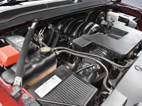 Used 2019 GMC Yukon XL SLT w/ Premium Edition image 9