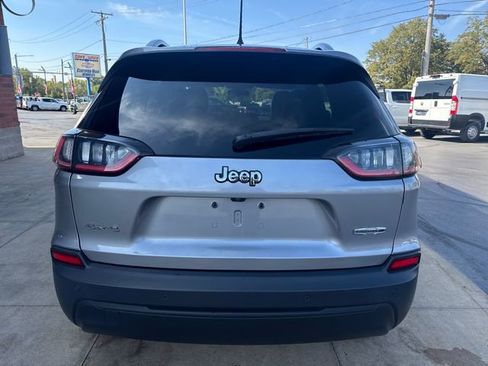 Used 2020 Jeep Cherokee Latitude Plus w/ Cold Weather Group image 8