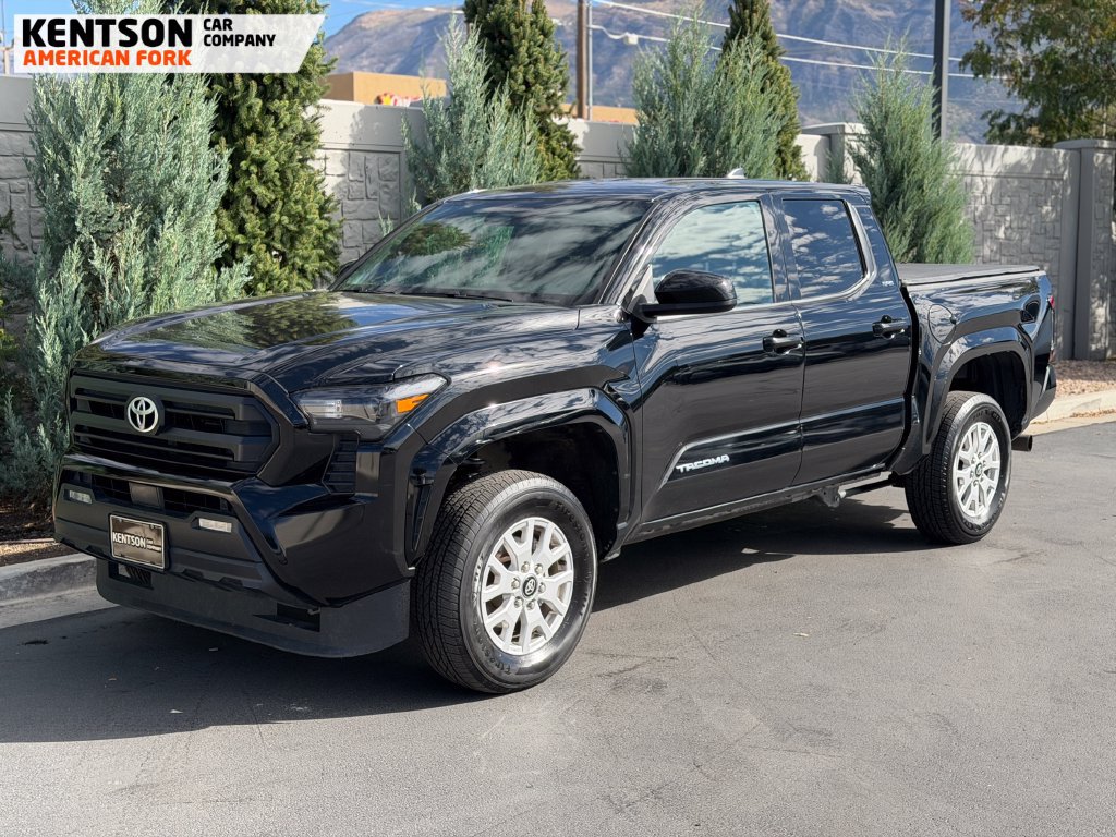 Used 2025 Toyota Tacoma SR5 AWD/4WD image 3