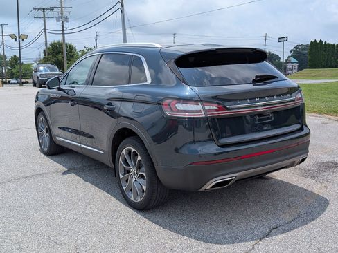 Used 2022 Lincoln Nautilus Reserve AWD/4WD image 5