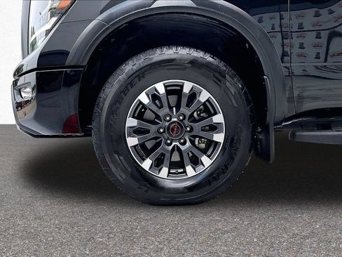 Used 2024 Nissan Titan PRO-4X w/ Pro-4x Convenience Package AWD/4WD image 36