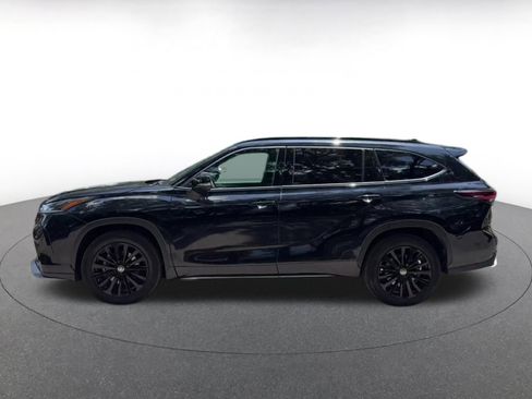 Used 2025 Toyota Highlander XSE AWD/4WD image 9