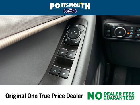 New 2026 Ford Explorer Active w/ Active Comfort Package image 30