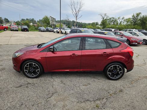 Used 2013 Ford Focus SE FWD image 4