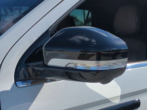 Used 2025 Lincoln Navigator L Black Label image 12