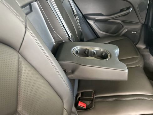 Used 2022 Porsche Macan image 28