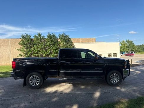 Used 2019 Chevrolet Silverado 2500 W/T w/ WT Convenience Package AWD/4WD image 24