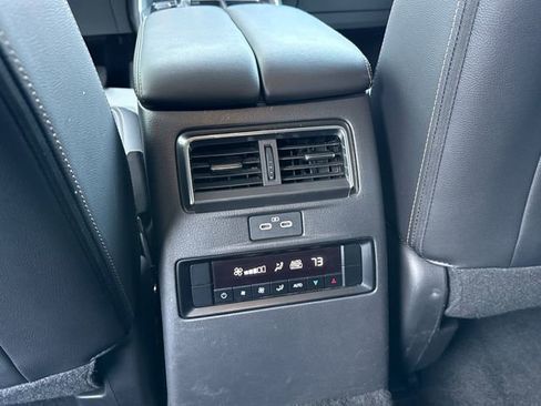 Used 2024 MAZDA CX-90 3.3 Turbo w/ Preferred Plus image 23