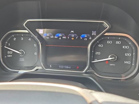 Used 2021 GMC Yukon AT4 w/ AT4 Premium Package AWD/4WD image 29