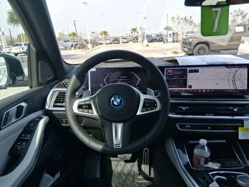 New 2026 BMW X5 xDrive50e w/ M Sport Package AWD/4WD image 10