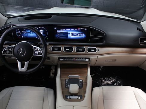 Used 2022 Mercedes-Benz GLS 450 4MATIC image 31