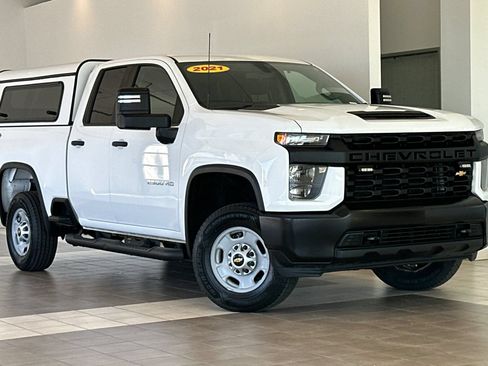 Used 2021 Chevrolet Silverado 2500 W/T w/ WT Convenience Package AWD/4WD image 2