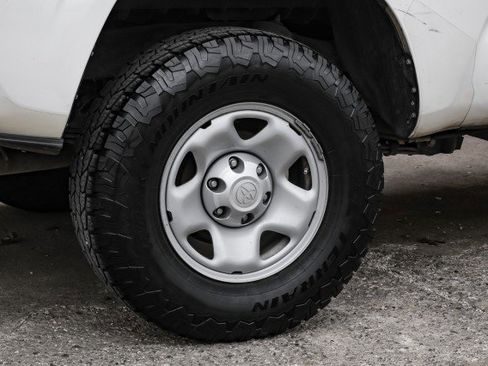 Used 2022 Toyota Tacoma SR image 51