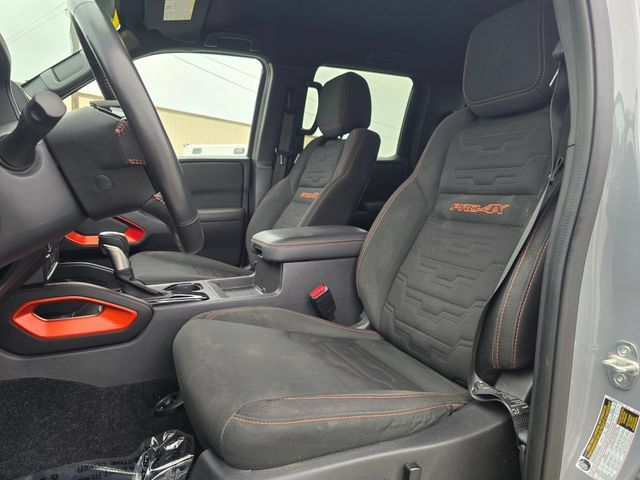 Used 2023 Nissan Frontier PRO-4X w/ Technology Package AWD/4WD image 12