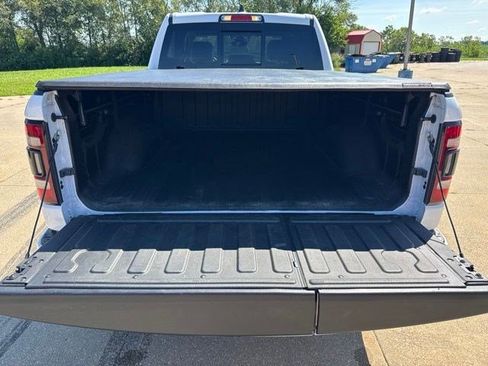 Used 2023 RAM 1500 Laramie AWD/4WD image 10