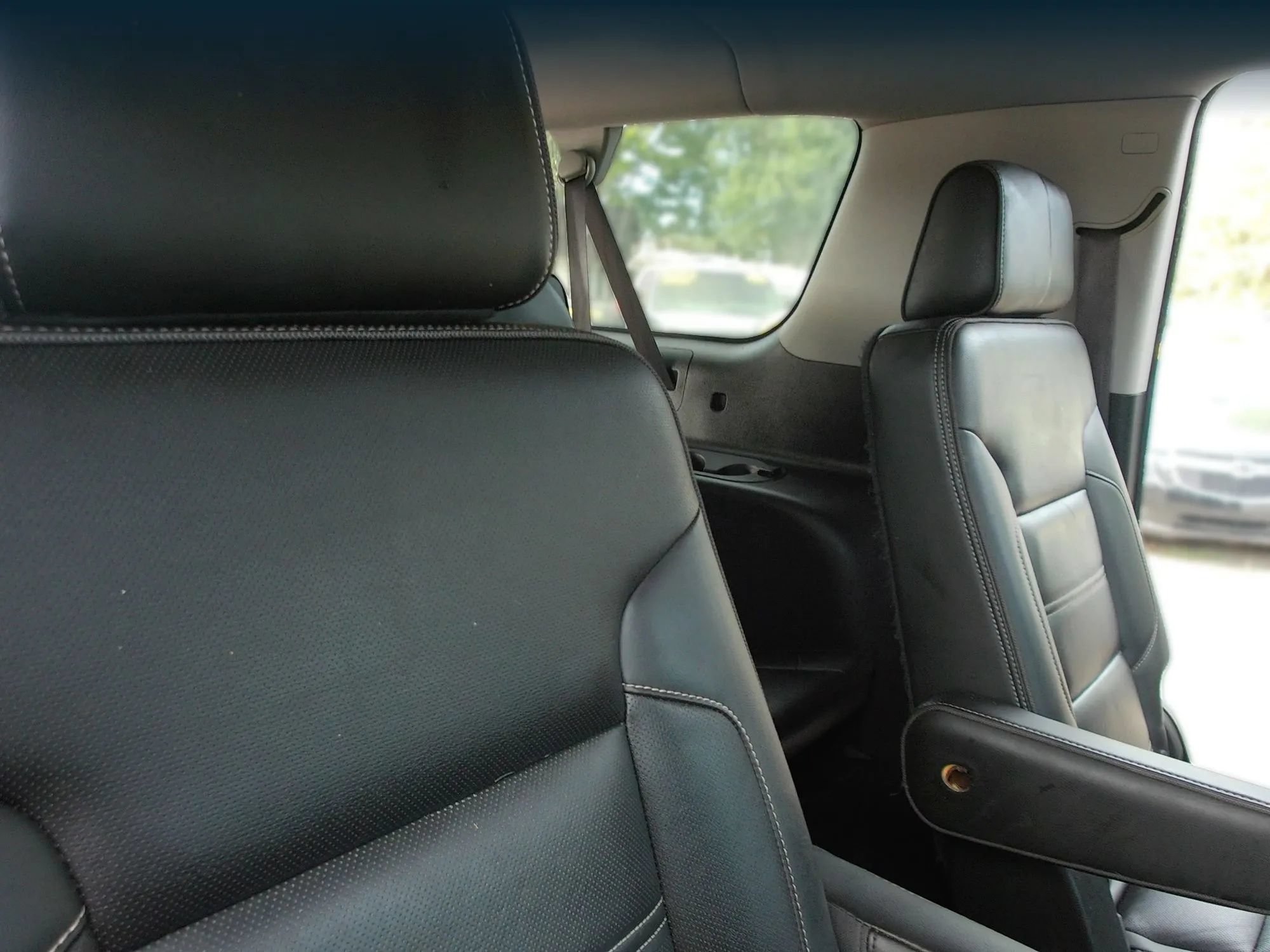 Used 2015 GMC Yukon XL Denali w/ Open Road Package RWD image 45