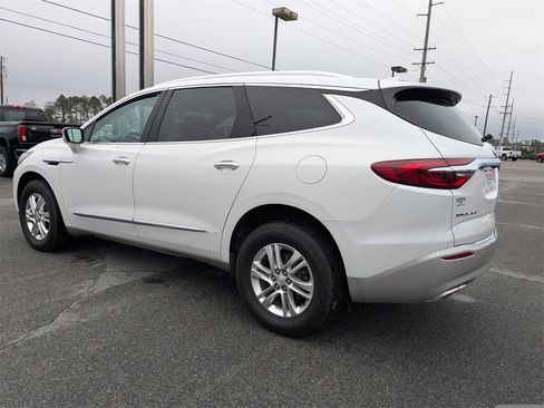 Used 2021 Buick Enclave Essence w/ Sound and Sites Package image 6