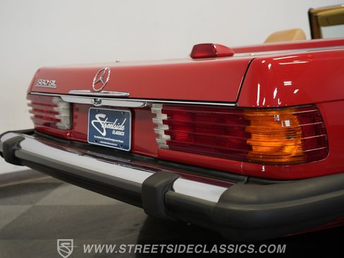Used 1987 Mercedes-Benz 560 SL image 34