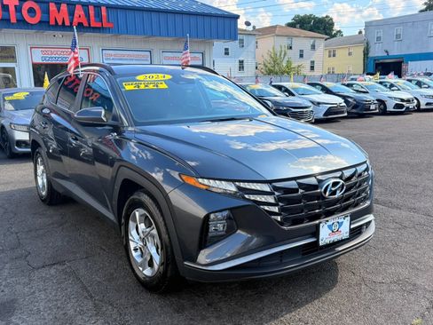 Used 2024 Hyundai Tucson SEL FWD image 2