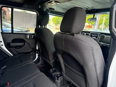 Used 2023 Jeep Wrangler Unlimited Sport AWD/4WD image 29