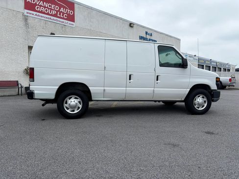 Used 2011 Ford E-250 and Econoline 250 w/ PWR Group RWD image 6
