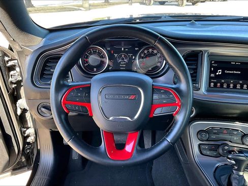 Certified 2023 Dodge Challenger SXT image 5