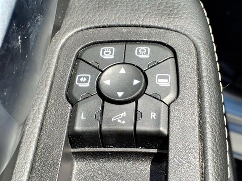 Used 2026 RAM 2500 Big Horn AWD/4WD image 30