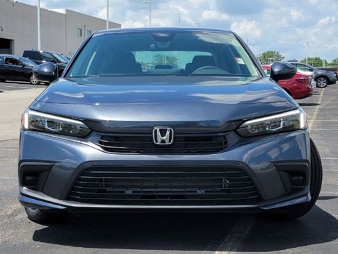 Used 2023 Honda Civic LX image 3