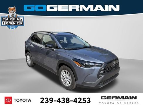 Used 2026 Toyota Corolla Cross LE FWD image 3