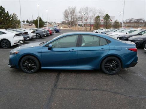 Certified 2025 Toyota Camry SE image 7