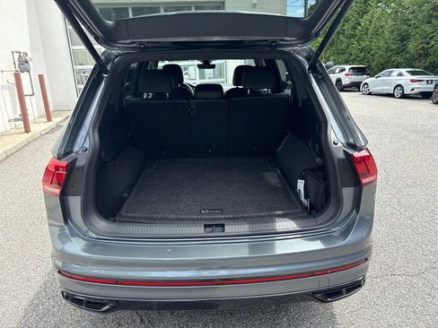 Used 2022 Volkswagen Tiguan SE R-Line AWD/4WD image 25