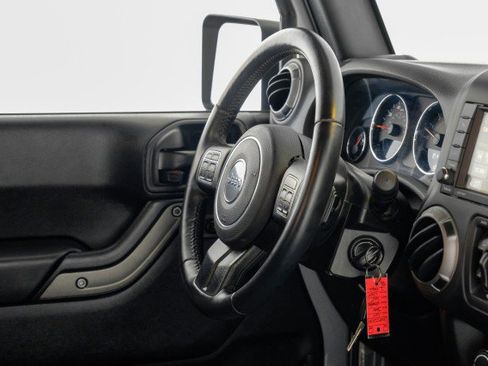 Used 2017 Jeep Wrangler Unlimited Sport w/ Quick Order Package 24S AWD/4WD image 11
