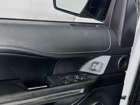 Used 2019 Ford Expedition Max XLT w/ Equipment Group 202A image 15