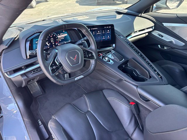 Used 2025 Chevrolet Corvette Z06 RWD image 12