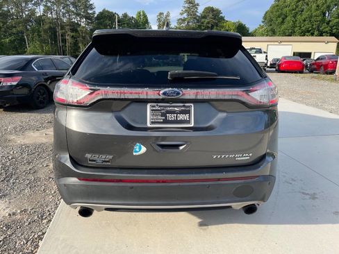 Used 2017 Ford Edge Titanium FWD image 6